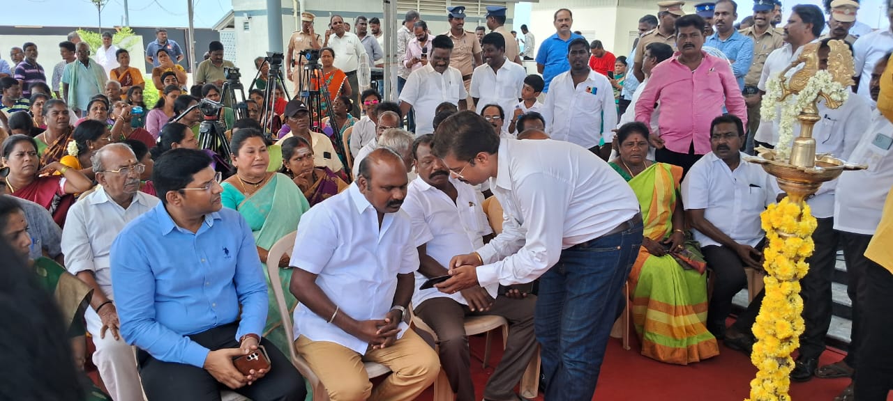 Vernacular Building Solutions site meeting on a Chennai project (1)