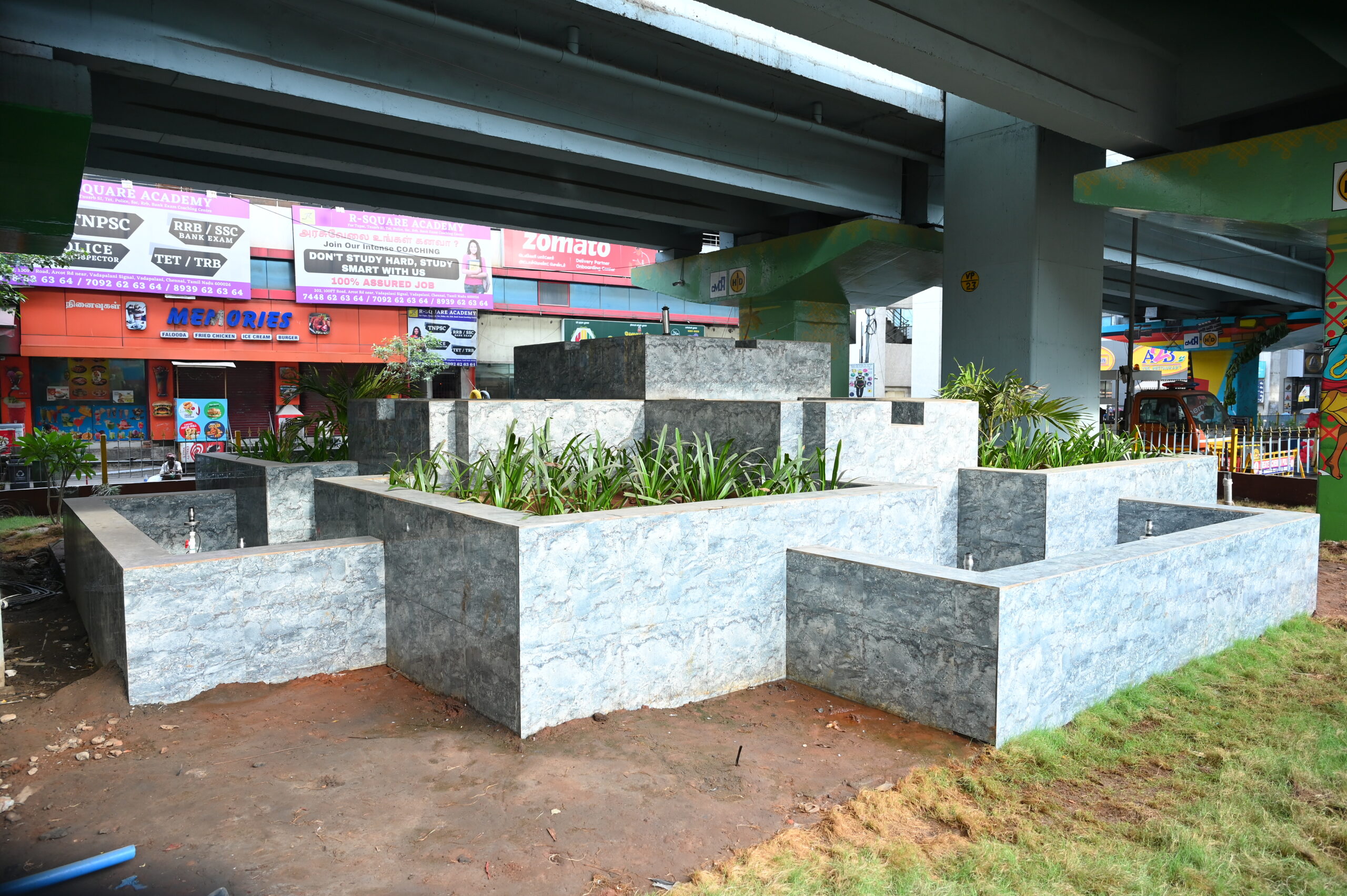 Completed public space beneath the Vadapalani flyover, Chennai, designed by VBS (11)